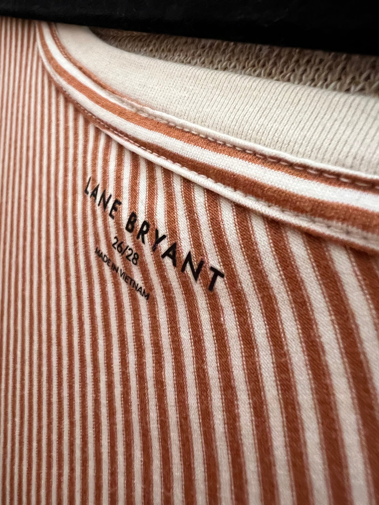 Tomato top- Lane Bryant 26/28