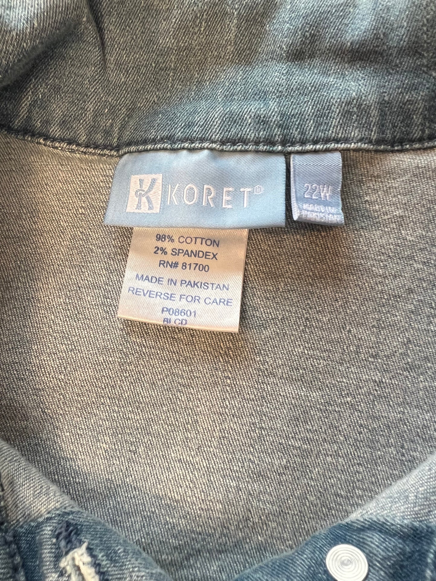 Super stretchy plus size denim jacket with embroidered floral patch